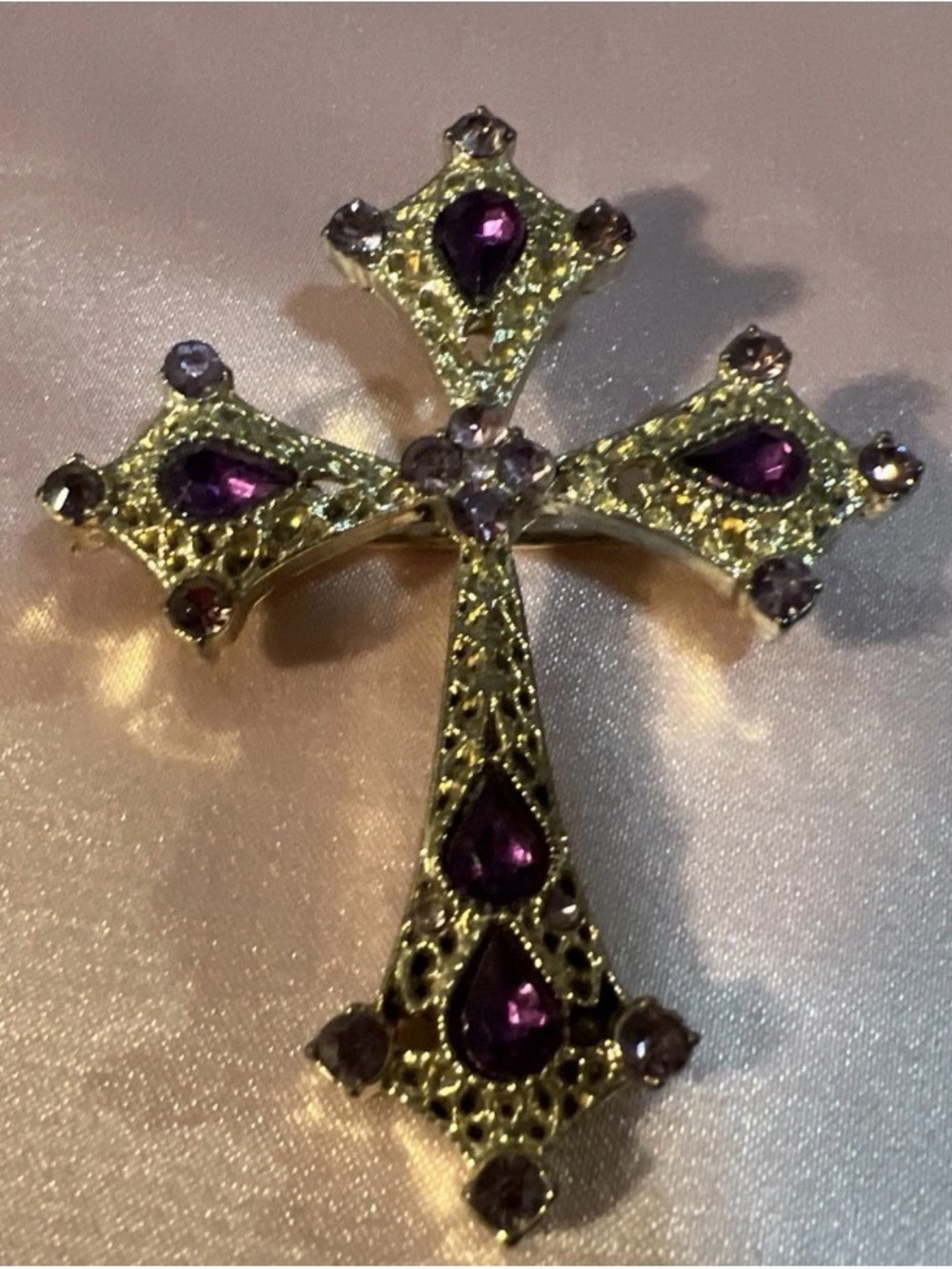 Vintage Liz Claiborne Amethyst Purple Cross Brooch Pin Gold Tone Gothic Maltese